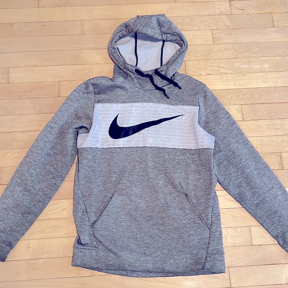 Nike Men's Therma Colorblocked Training Hoodie